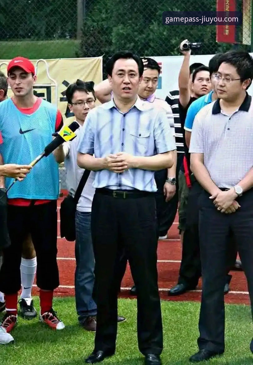 许家印案庭审落幕，昔日足球帝国兴衰引热议，九游平台用户深度剖析